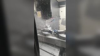 Kerstboomonderdelen zijn in productie